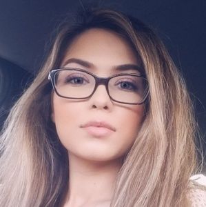 Meet your Posher, Edith